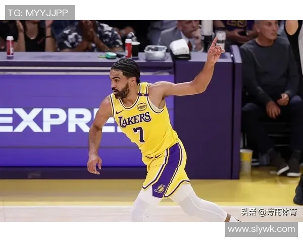 湖人客场逆转勇士，系列赛优势尽显