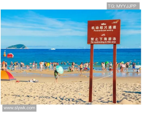 那不勒斯推出夏季海滩活动，吸引当地居民和游客参与